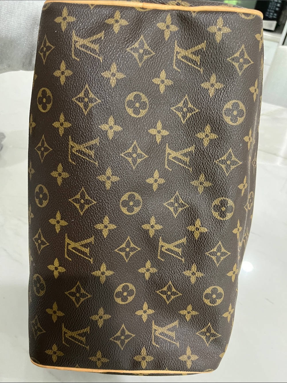 Louis Vuitton Monogram Speedy Handbag - Brown with Tan Accents - Picture 6 of 7